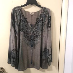 One World “live and let live” Embellished Stretch Top. NWOT ladies SZ L